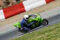 cadwell-no-limits-trackday;cadwell-park;cadwell-park-photographs;cadwell-trackday-photographs;enduro-digital-images;event-digital-images;eventdigitalimages;navarra;no-limits-trackdays;peter-wileman-photography;racing-digital-images;trackday-digital-images;trackday-photos